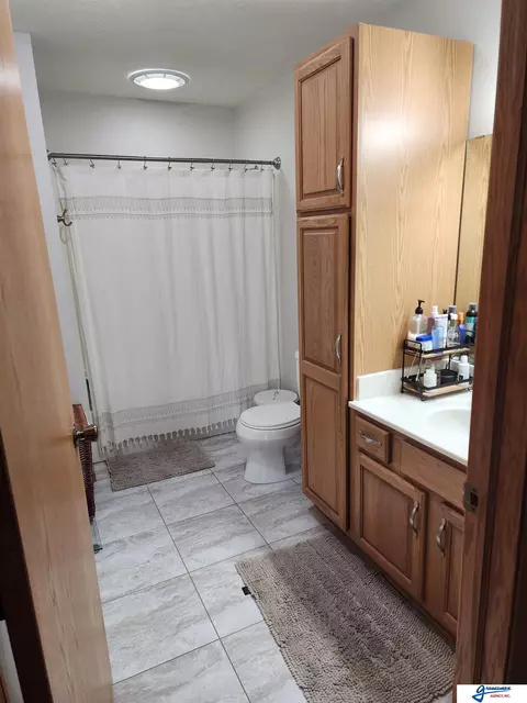 Bath - 440 9th St, Unadilla, NE 68454 photo 2 of 2