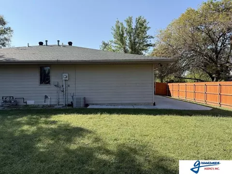 Exterior - 440 9th St, Unadilla, NE 68454 photo 3 of 5