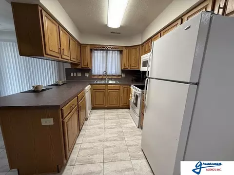 Kitchen - 440 9th St, Unadilla, NE 68454 photo 2 of 4