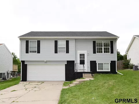 13522 S 31 St, Bellevue, NE 68123
