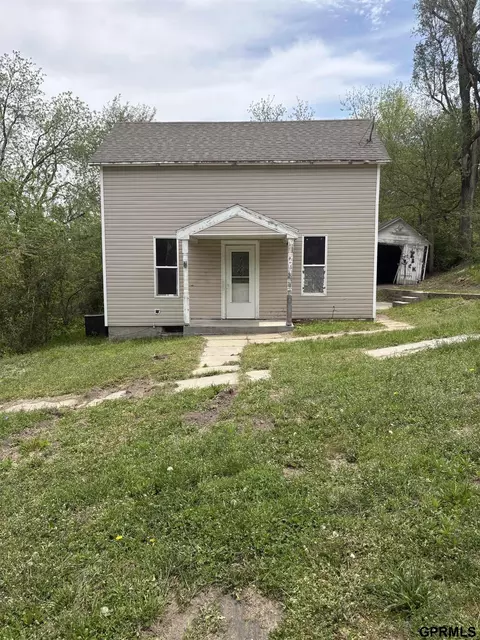 204 S Park St, Hooper, NE 68031