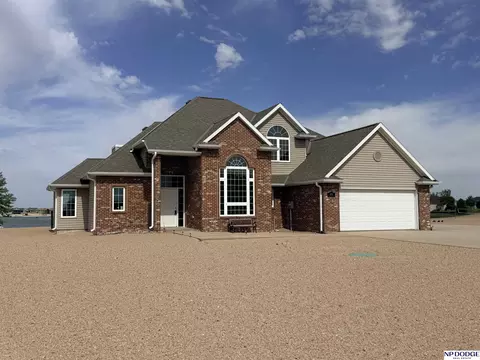 615 Shoreline Dr #40, North Bend, NE 68649