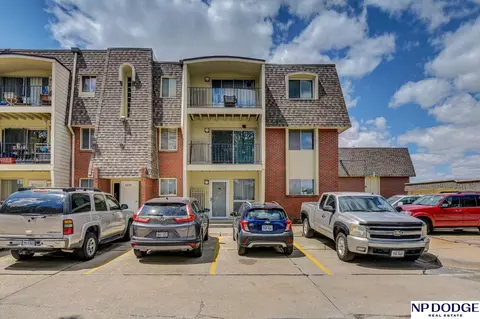 1210 S 120 Plz #106, Omaha, NE 68144
