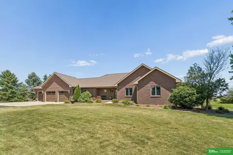 756 18th Rd, West Point, NE 68788
