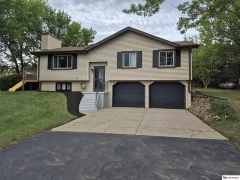 5521 W Sprague Rd, Hallam, NE 68368