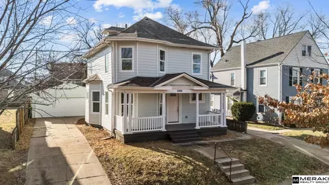 4809 Cass St, Omaha, NE 68132