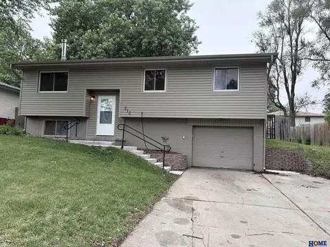 212 7th St, Ceresco, NE 68017