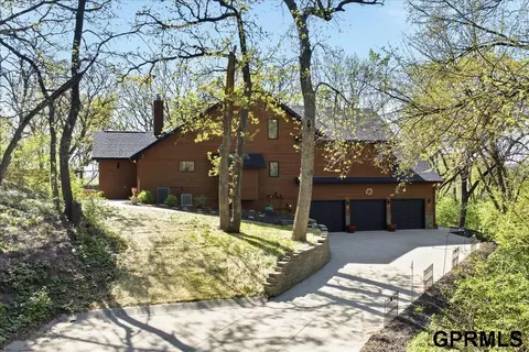 19677 Deer Run Ln, Council Bluffs, IA 51503