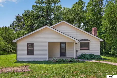 702 S 15th St, Nebraska City, NE 68410