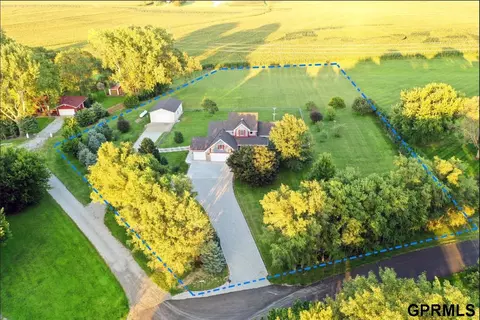 302 Prairie Rd, Plattsmouth, NE 68048
