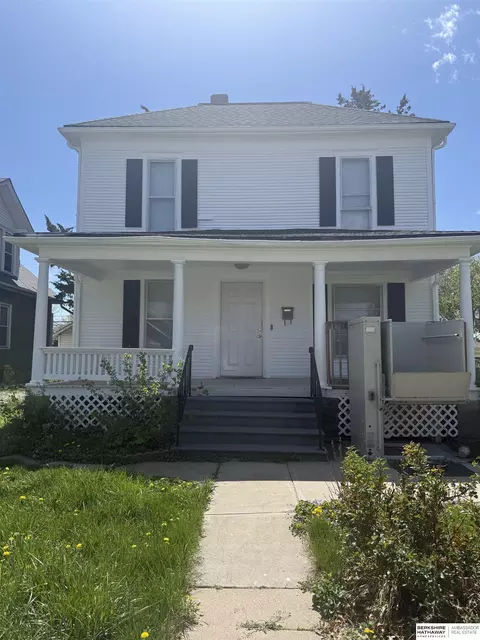 5111 Walker Ave, Lincoln, NE 68504