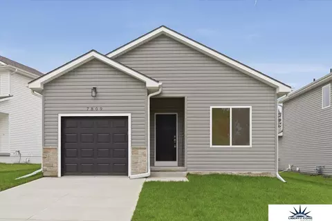 7809 N 94th Cir, Omaha, NE 68122