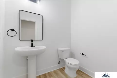 Bath - 16404 Sumac St, Bennington, NE 68007 photo 1 of 3
