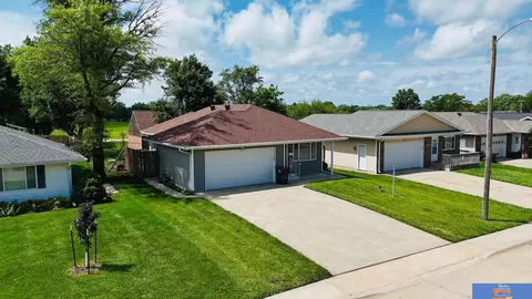View/Area - 1317 Bell St, Beatrice, NE 68310 photo 1 of 3