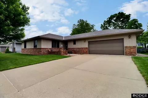 2115 E 16th St, Fremont, NE 68025