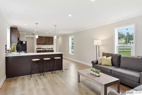 2020 Read St #65, Omaha, NE 68112