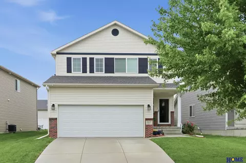 1627 Blanca Dr, Lincoln, NE 68521
