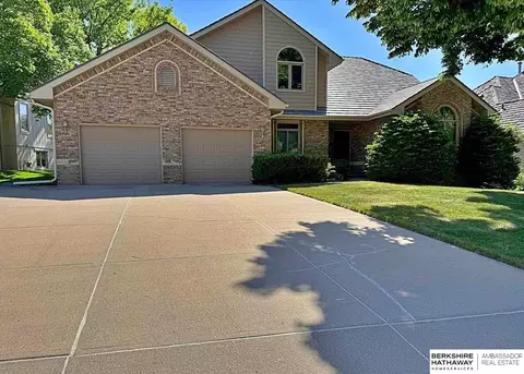 1612 S 155 St, Omaha, NE 68144
