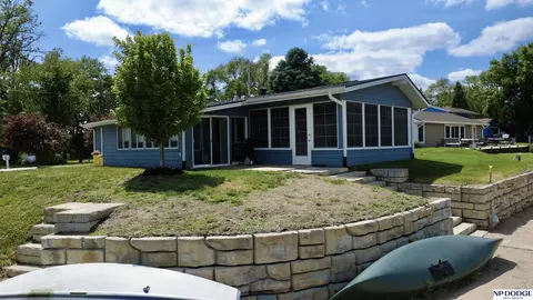 3420 Big Island Rd, Fremont, NE 68025