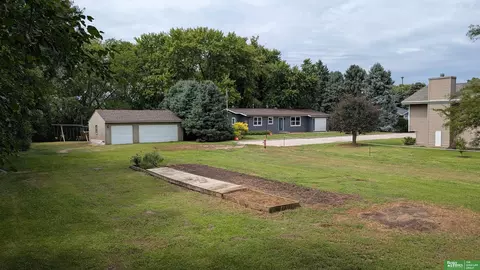 1181 10th St, Henderson, NE 68371