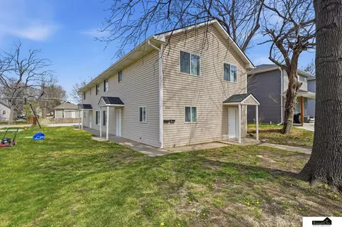 2242 Orchard St, Lincoln, NE 68503