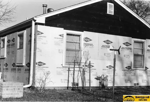 Exterior - 1325 Monroe St, Beatrice, NE 68310 photo 4 of 5