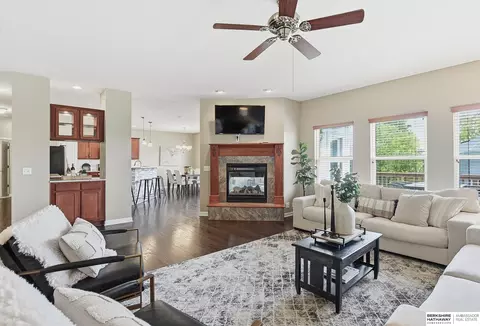 14719 Ernst St, Bennington, NE 68007
