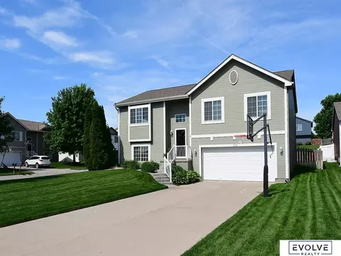 6038 S 187th St, Omaha, NE 68135