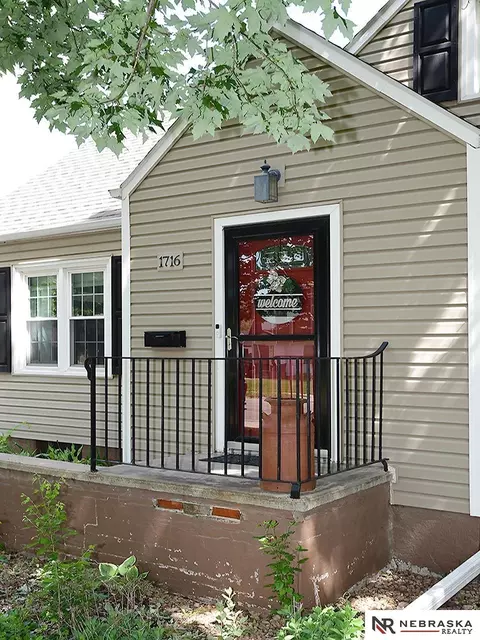 1716 Lincoln St, Beatrice, NE 68310