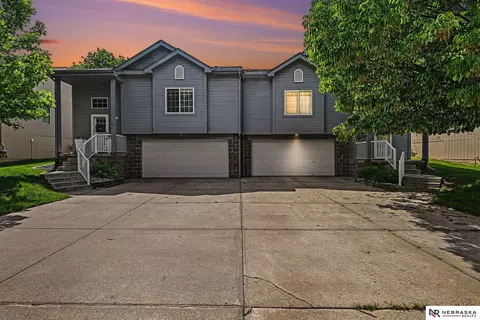 5110 N 154 St, Omaha, NE 68116