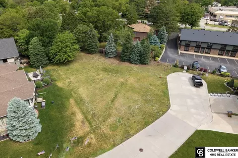 2917 Park Place Ct, Lincoln, NE 68506