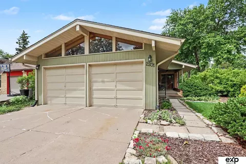 2201 S 50th St, Lincoln, NE 68506