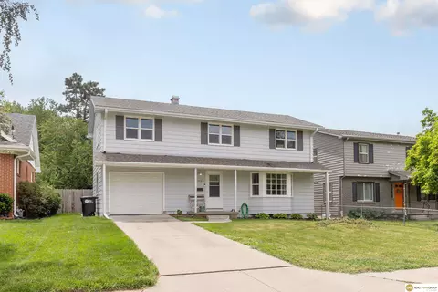 4939 Ruggles St, Omaha, NE 68104