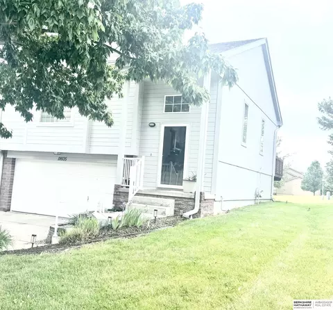 11605 Jefferson Cir, Omaha, NE 68137