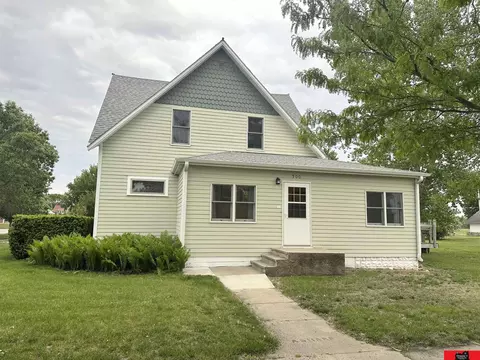 300 S Cuming St, Pilger, NE 68768