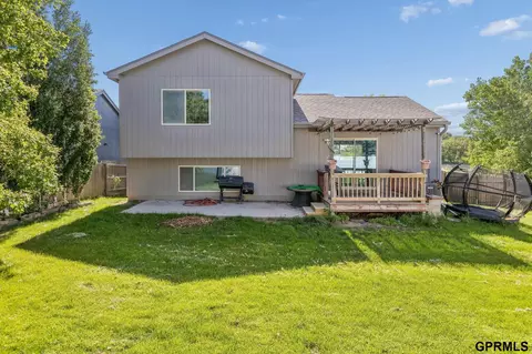 Exterior - 8315 N 150th St, Bennington, NE 68007 photo 2 of 2