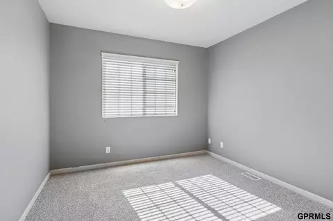 Bedroom - 8315 N 150th St, Bennington, NE 68007 photo 3 of 6