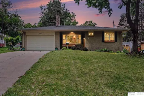 4615 Bryson St, Lincoln, NE 68510