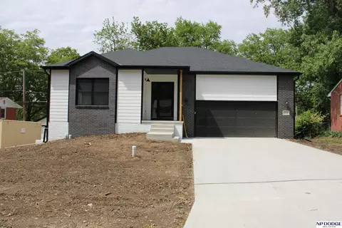 5520 Oldham St, Lincoln, NE 68506