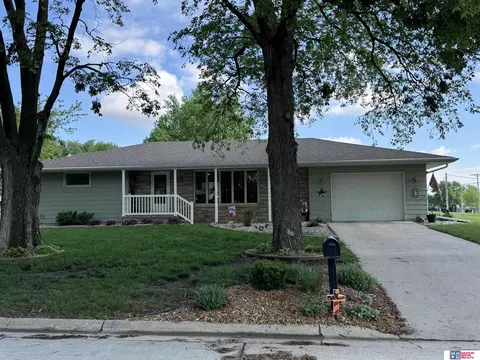710 Ridge St, Osceola, NE 68651