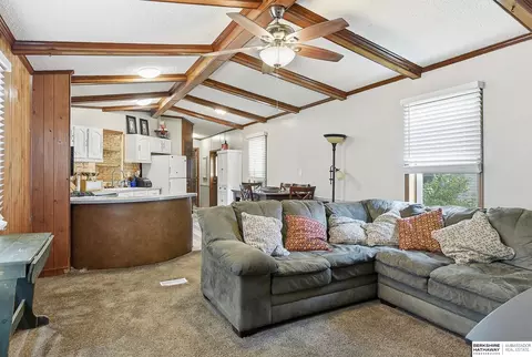 12611 Spaulding Plz #311, Omaha, NE 68164