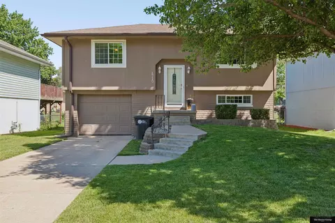 4710 P St, Omaha, NE 68117