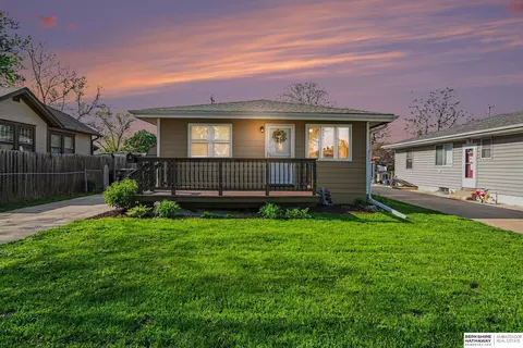 2907 I Ave, Council Bluffs, IA 51501