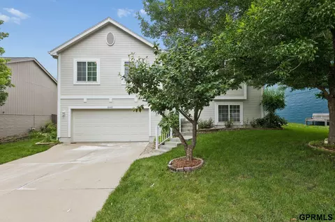 16440 Fowler Ave, Omaha, NE 68116