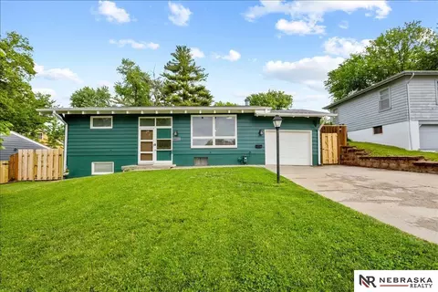 7718 Seward St, Omaha, NE 68114