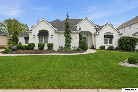 7510 San Mateo Ln, Lincoln, NE 68516