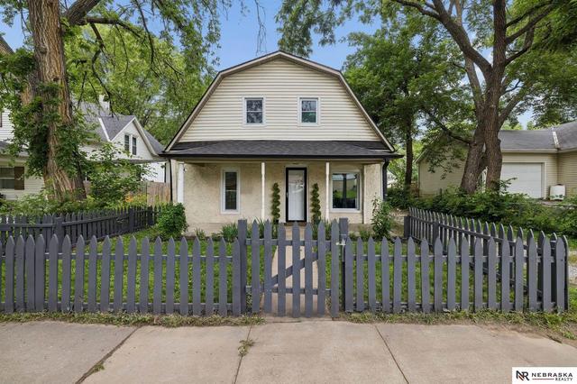 5210 Adams St, Lincoln, NE 68504