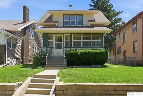 3017 S 32nd St, Omaha, NE 68105