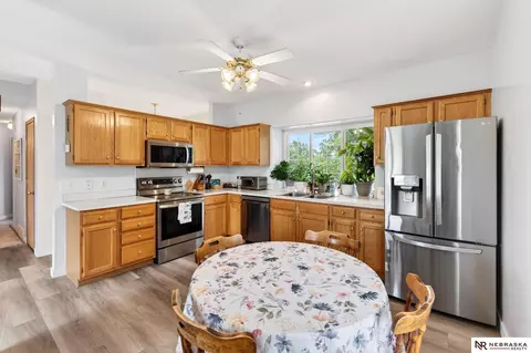 Kitchen - 1201 Devon Dr, Papillion, NE 68046 photo 2 of 4