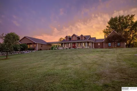 7986 84th St, Nehawka, NE 68413